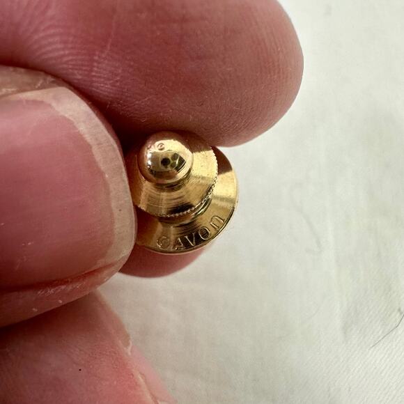 3/$20 Avon VTG Small Goldtone and Pink Lucite Wings Moveable Butterfly Pins - Picture 5 of 6